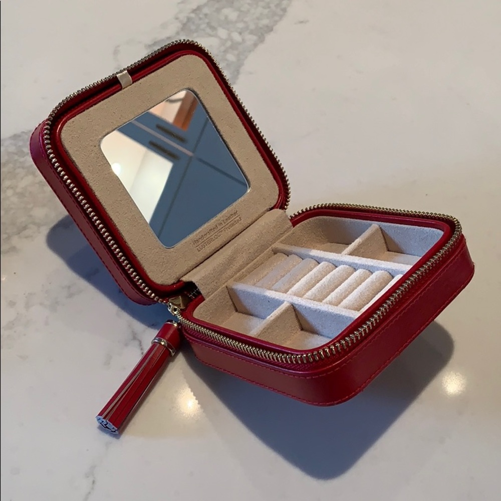 WOLF TRAVEL JEWELRY CASE